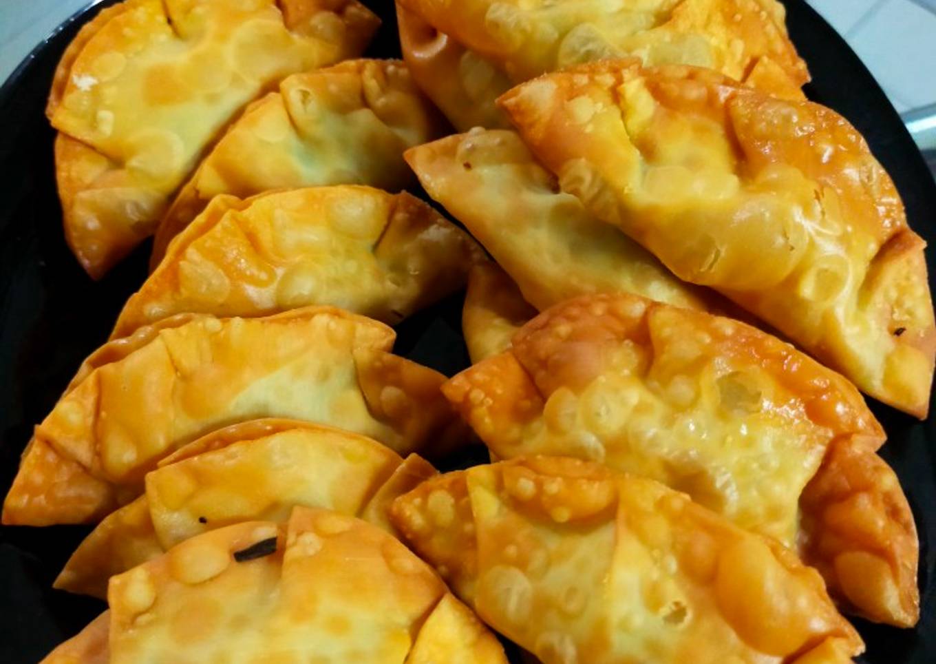 Pangsit Kucai Ala SHEI (NON HALAL)