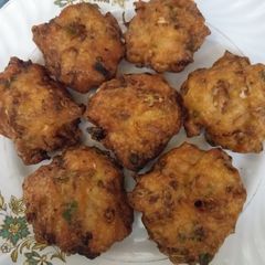 A picture of Cabbage Vada.
