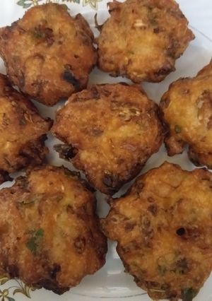A picture of Cabbage Vada.