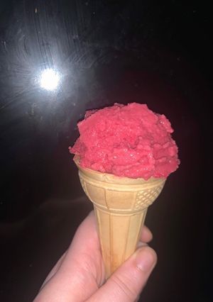 A picture of Cherry Frozen Yoghurt.