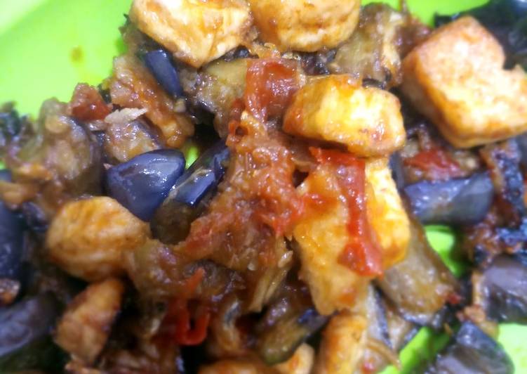 Siap Saji Balado terong, tahu, teri Ala Rumahan