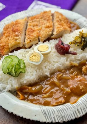 A picture of Chicken Katsu (Chicken Katsu Curry).