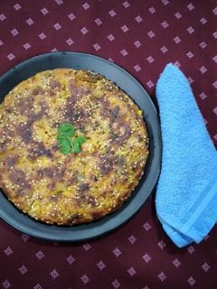 રવા હાંડવો (Rava Handvo Recipe In Gujarati) રેસીપી મુખ્ય ફોટો