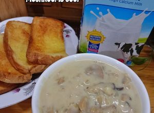 Gambar 1:12:25 - Mushrooms soup