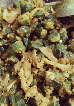 A picture of Besan wali bhindi pyaaj.