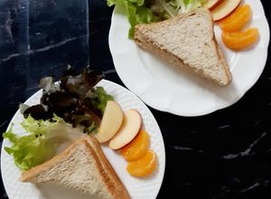 รูปของ "แซนวิชทูน่ามายองเนส" Tuna Mayo Sandwich🥪🐟