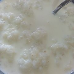 A picture of Rice pudding.
