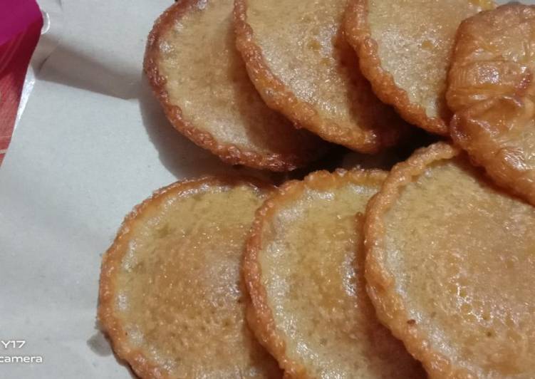 Kue cucur gula merah