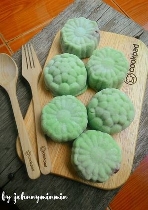 รูปของ ขนมบัวหิมะ(ชาเขียวถั่วแดง)