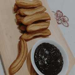Churros with sauce chocolate endeus 👌🏻 রেসিপির প্রধান ছবি