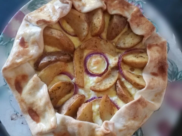 Recipe Potato wedges and feta pie which Delicious