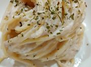 Una foto di pasta al tonno scatola