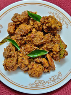 கோழி சுக்கா வறுவல் செய்முறை முக்கிய புகைப்படம்