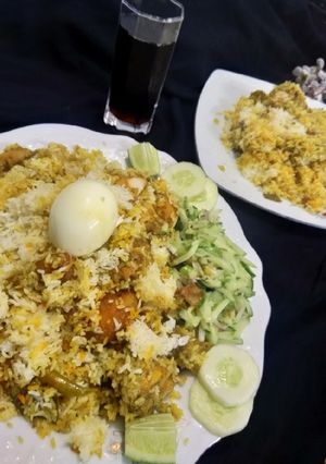 চিকেন দম বিরিয়ানি রেসিপির প্রধান ছবি