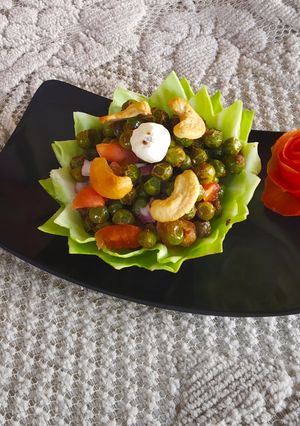 A picture of Matar chaat.