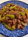 Stir-Fried Beef with Celery (牛肉炒芹菜)