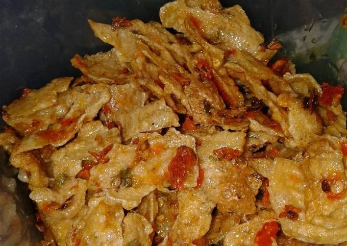 Resep Cemilan pedas _ Kecimpring (kerupuk singkong) bumbu pedas, Lezat Sekali