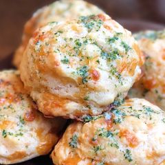 A picture of AMAZING Cheddar Biscuits *EASY*.
