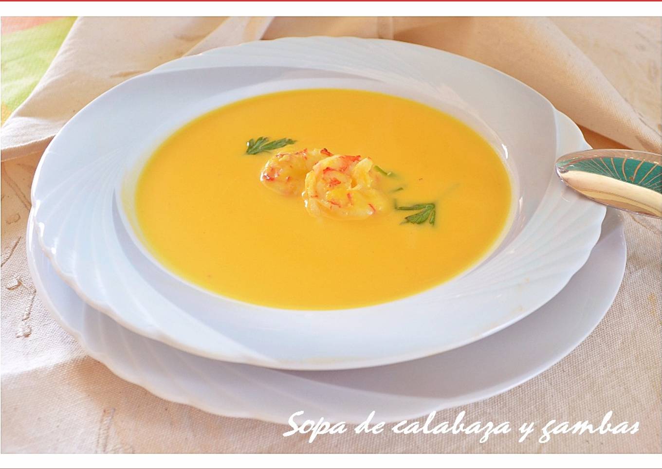 Sopa de calabaza con gambas (Thermomix)