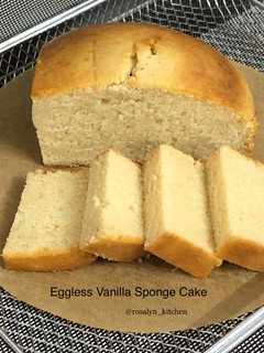 A picture of Eggless Vanilla Sponge Cake.