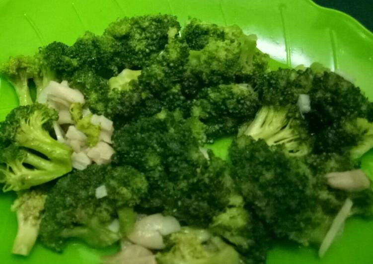 Tumis Brokoli Bawang Putih