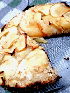 Una foto de Tarta de manzana🍎 Tipo pastafrola