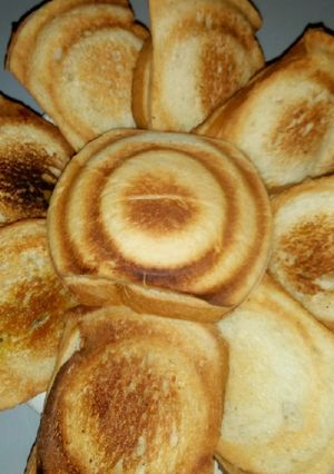 A picture of Toasted bread.