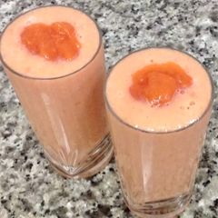 A picture of Sweet Papaya Milkshake.