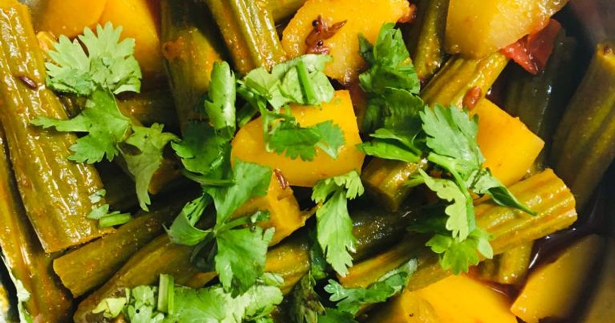 Saragva Sneha Rampariya દ્વારા રેસીપી સરગવા બટાકા નું શાક (Saragva Bataka Shak ...