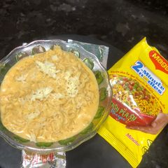 A picture of Cheesy Maggi.