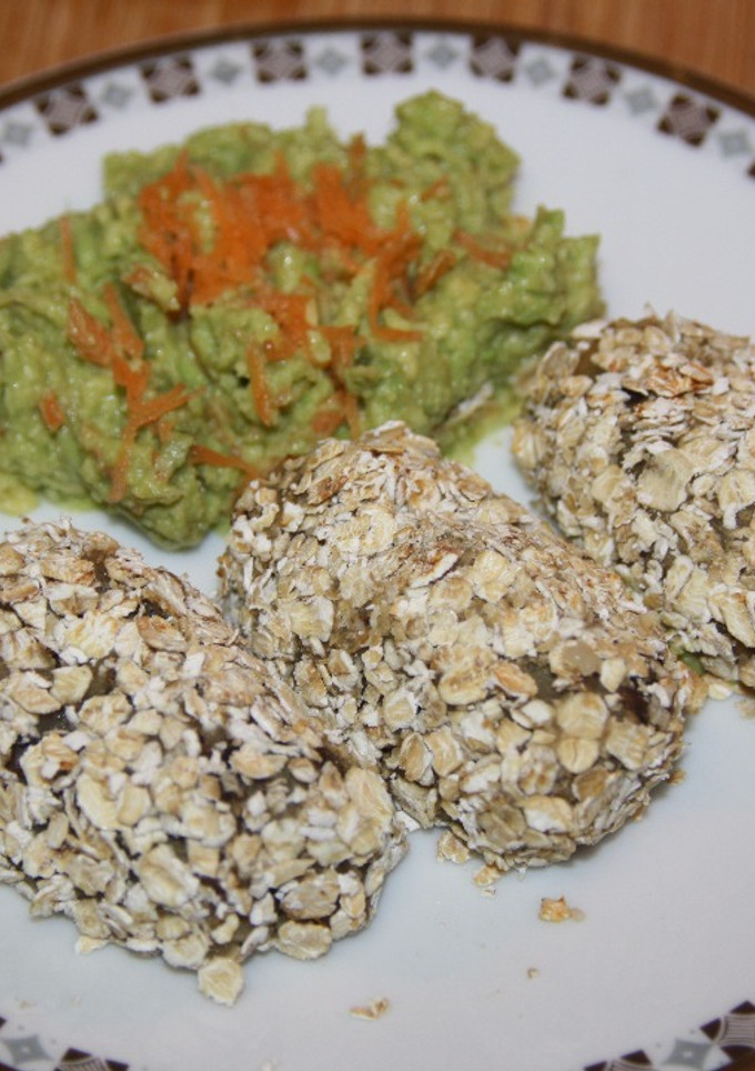 Una foto de Croquetas al horno de champiñones con quinoa y paté de aguacate crudivegano. (Vegano y crudivegano)