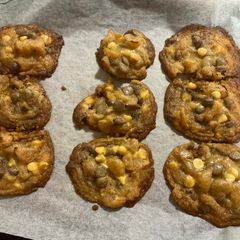 A picture of Honey Cookies 😋.