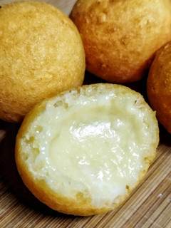 Una foto de Bolitas crujientes de queso