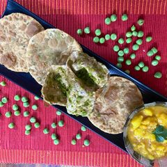 Matar (green peas) poori A picture of Matar (green peas) poori.