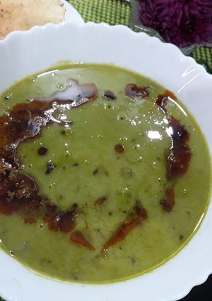 A picture of Green peas dal.