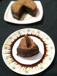ओरियो जीमजाम केक (Oreo jimjam cake recipe in HIndi) रेसिपी मुख्य फोटो