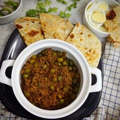 A picture of Keema matar.