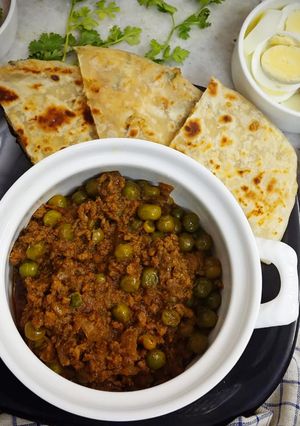 A picture of Keema matar.