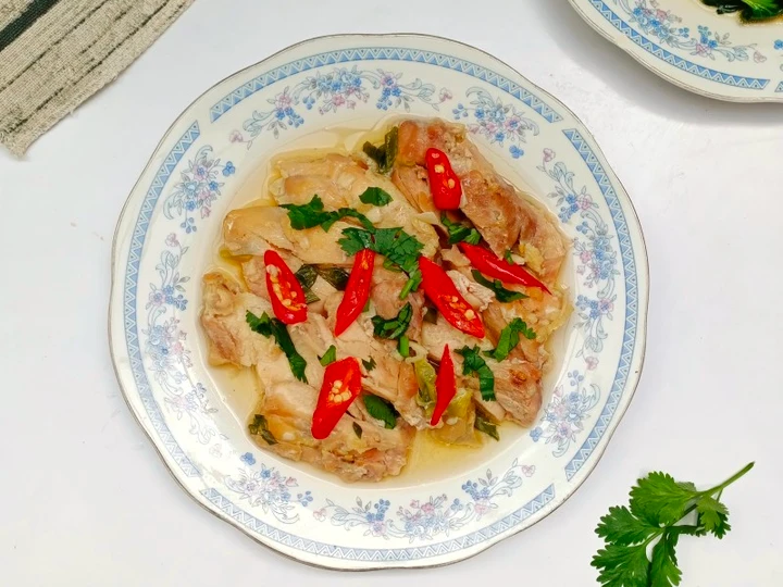 Langkah Mudah untuk Menyiapkan Resep  Ayam Kukus Daun Ketumbar yang Bikin Ngiler, Enak Banget