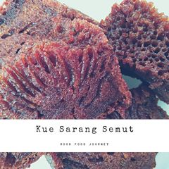A picture of Caramel Cake (Kue Sarang Semut).