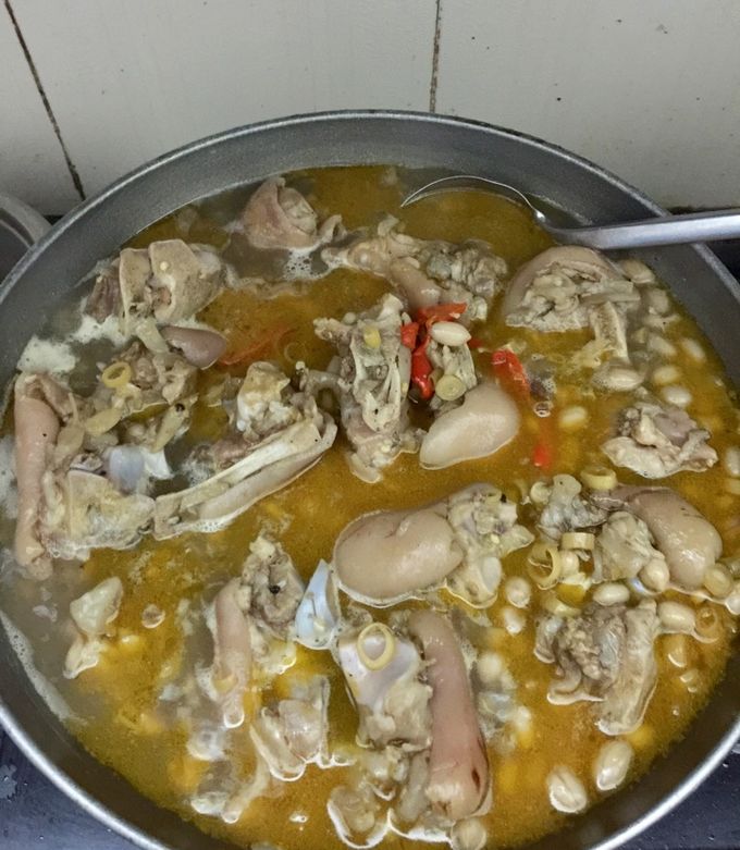 Hình của món Móng-Giò heo giả Cầy.