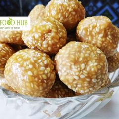 A picture of Til ke Ladoo a simple yet delicious sweet..