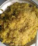 Kande Pohe (beaten rice flakes)