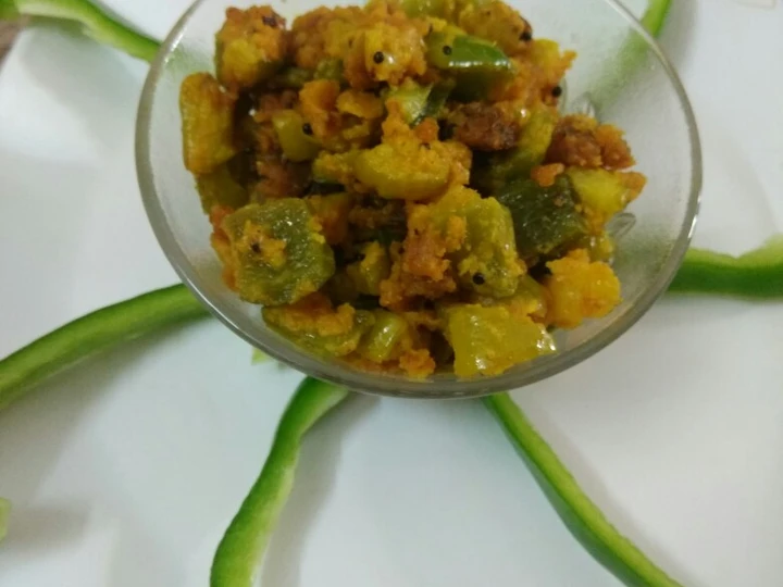 Easy Steps to Make Cucumber- Capsicum Sabji which Delicious