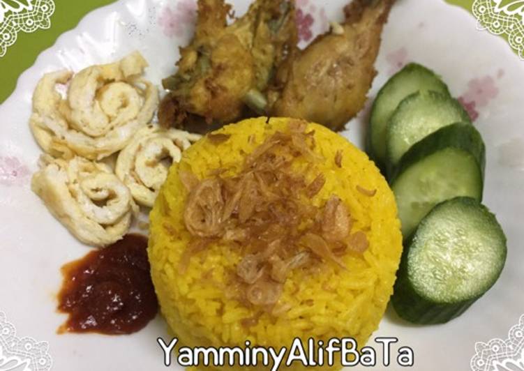 Nasi kuning rice cooker