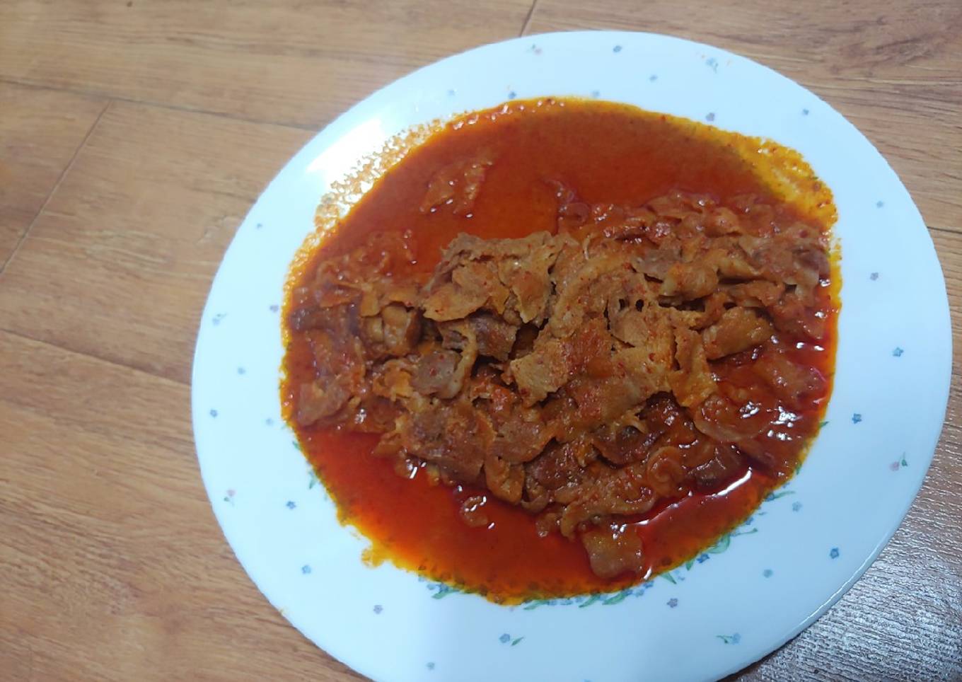 Jeyuk bokkgeum(rica rica babi/sapi/ayam korea)