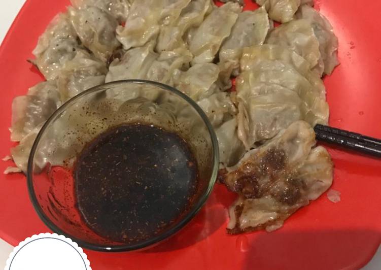 Langkah Mudah untuk Menyiapkan Gyoza Ayam yang Menggugah Selera