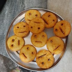 A picture of Smiley.
