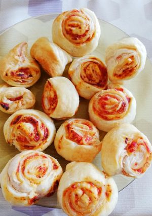 Foto di Girelle pomodoro e scamorza