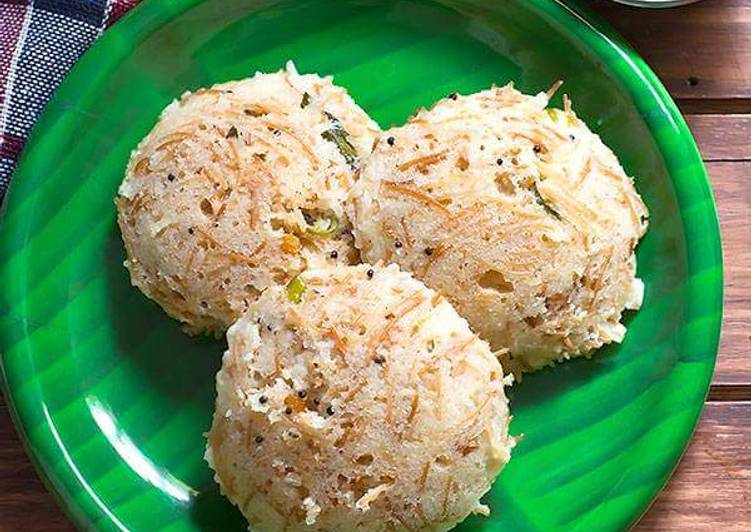 Steps to Prepare Speedy Rava semiya idli